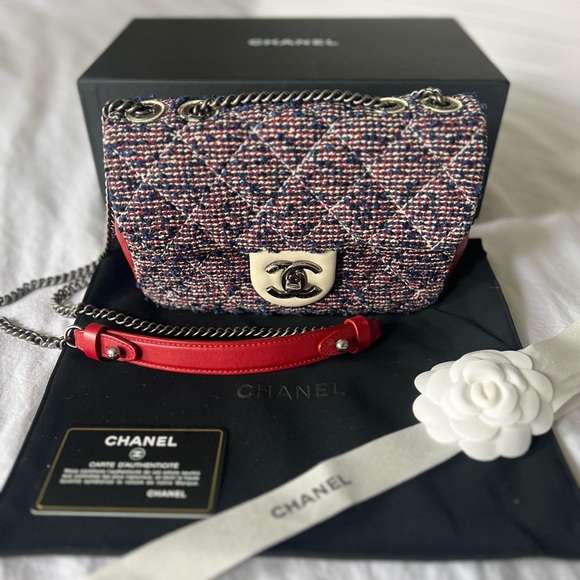 CHANEL Handbags - Chanel Tweed Authentic Single Flap
